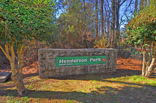 24 Henderson Park Sign