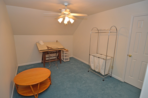 23 Laundry room and Study