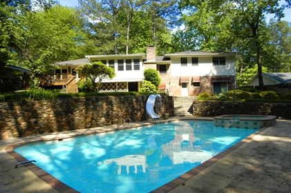 Homes with Swimming Pools