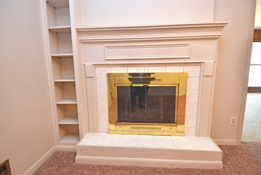 24 Family Room fireplace