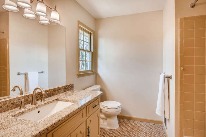 2548 Midvale Forest Drive-small-021-18-2nd Floor Master Bathroom-666x445-72dpi