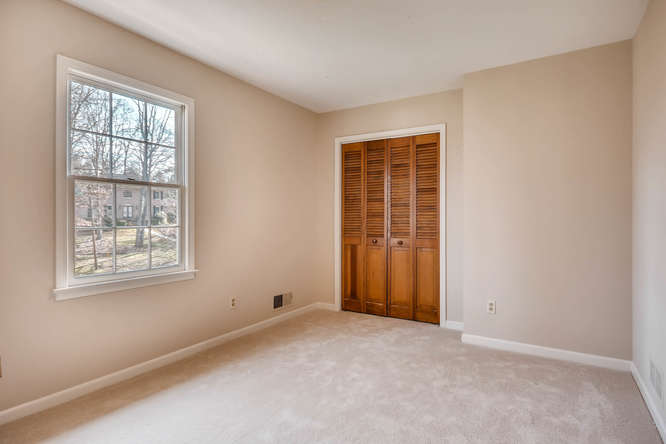 2548 Midvale Forest Drive-small-026-23-2nd Floor Bedroom-666x445-72dpi