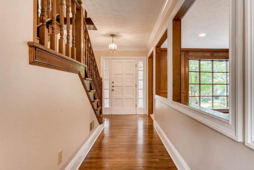 3592 Coldwater Canyon Ct-large-005-6-Foyer-1499x1000-72dpi