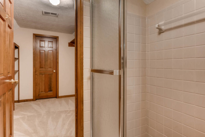 3592 Coldwater Canyon Ct-large-020-31-2nd Floor Master Bathroom-1499x1000-72dpi