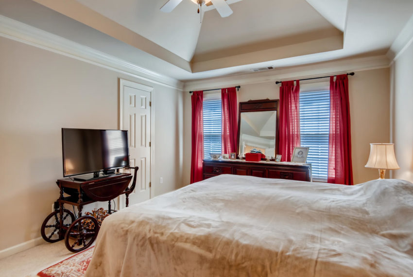 2417 Mill Ridge Trail Atlanta-large-022-018-2nd Floor Master Bedroom-1500x1000-72dpi