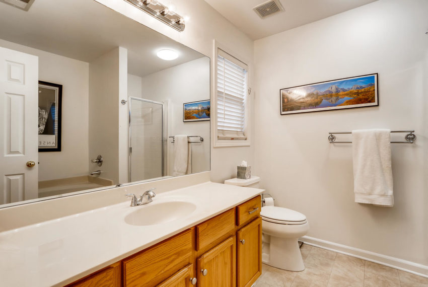 3181 Liberty Commons Dr-large-016-015-2nd Floor Master Bathroom-1500x1000-72dpi