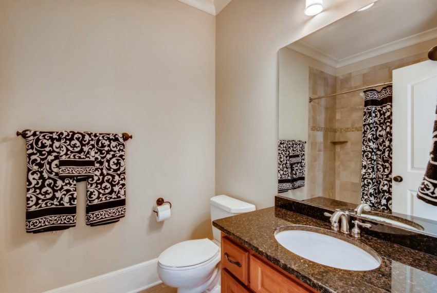 2273 Melinda Drive NE Atlanta GA - Web Quality - 024 - 28 2nd Floor Bathroom