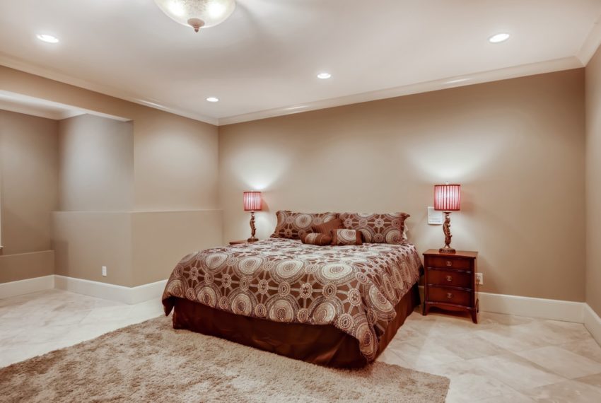 2273 Melinda Drive NE Atlanta GA - Web Quality - 032 - 37 Lower Level Bedroom