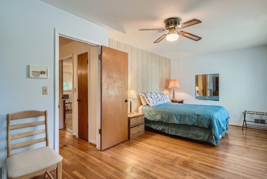 2583 Varner Drive Atlanta GA - MLS Sized - 021 - 27 2nd Floor Bedroom