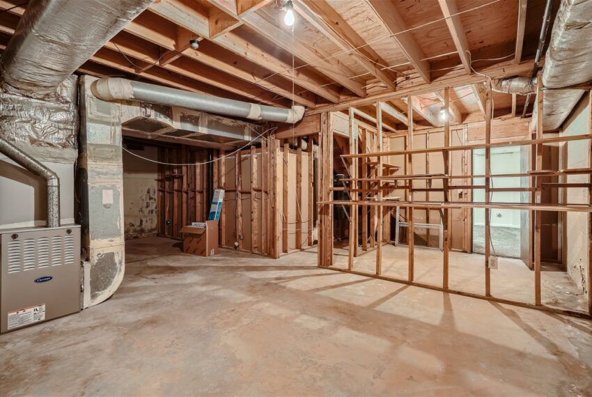 5560 Rosser Rd - Web Quality - 027 - 29 Lower Level Unfinished