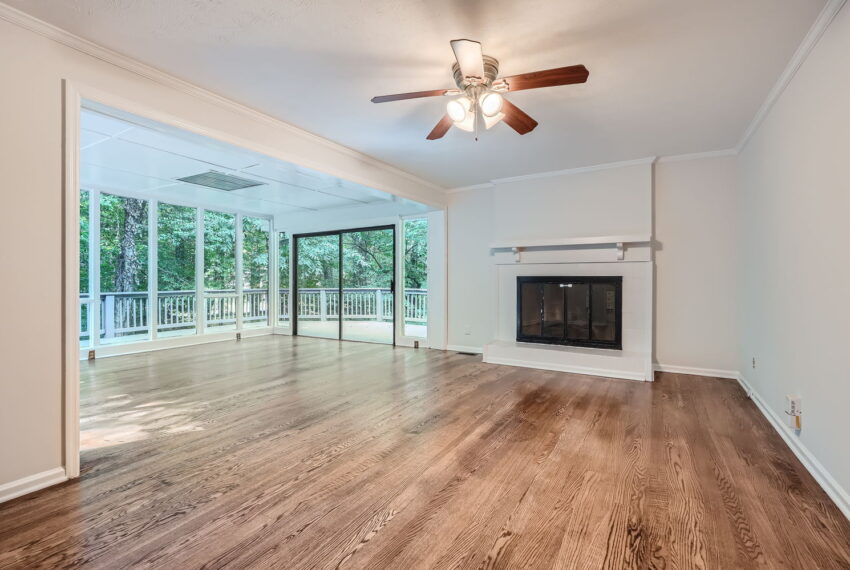 3943 tipperary Trail - Web Quality - 013 - 30 Family Room