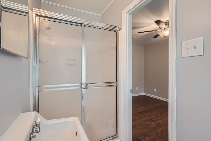 3088 Galangale Way - Web Quality - 026 - 28 Jack and Jill Bathroom