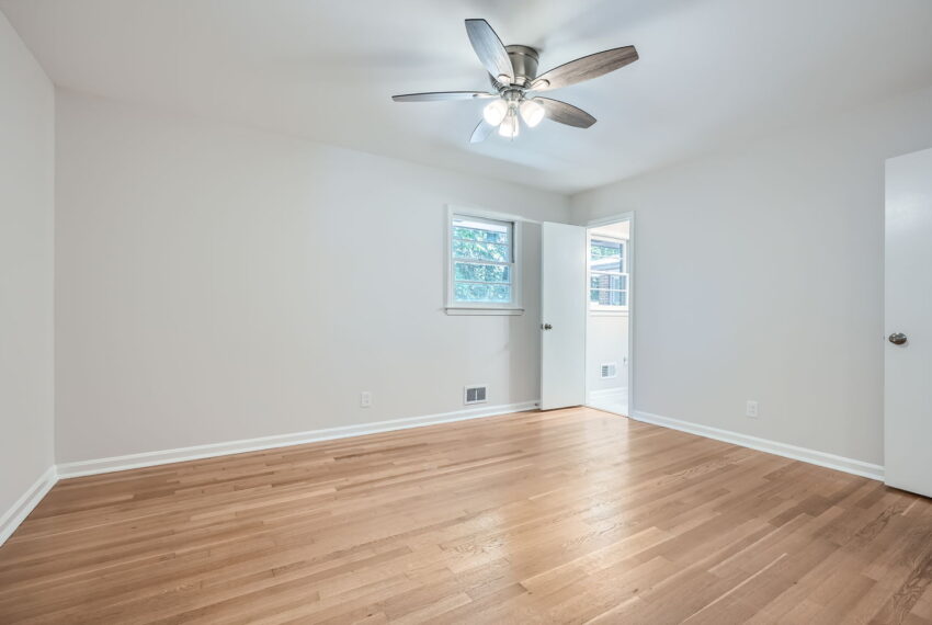 3132 Randolph Rd NE - Web Quality - 015 - 36 Primary Bedroom