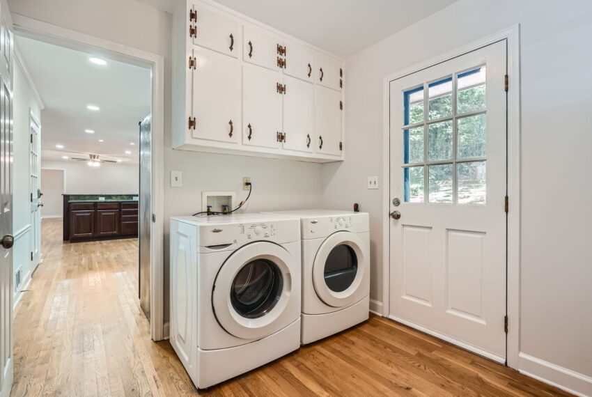 3132 Randolph Rd NE - Web Quality - 022 - 49 Laundry Room