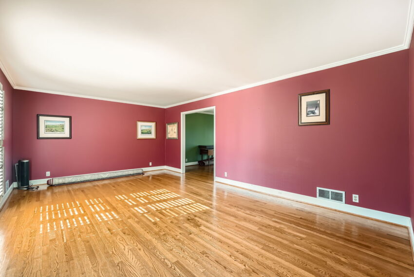 2958 Applewood Ct NE - Web Quality - 005 - 05 Living Room