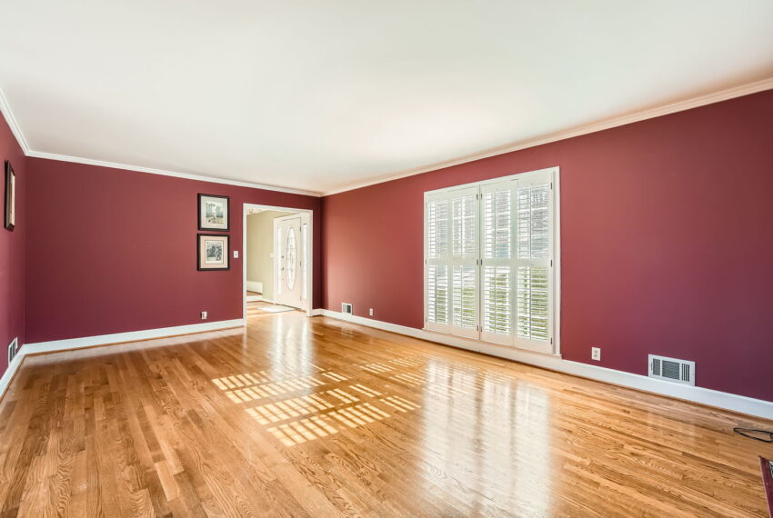 2958 Applewood Ct NE - Web Quality - 006 - 06 Living Room