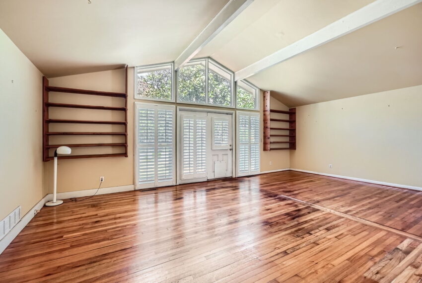 2760 Esquire Way - Web Quality - 023 - 27 Detached Living Room