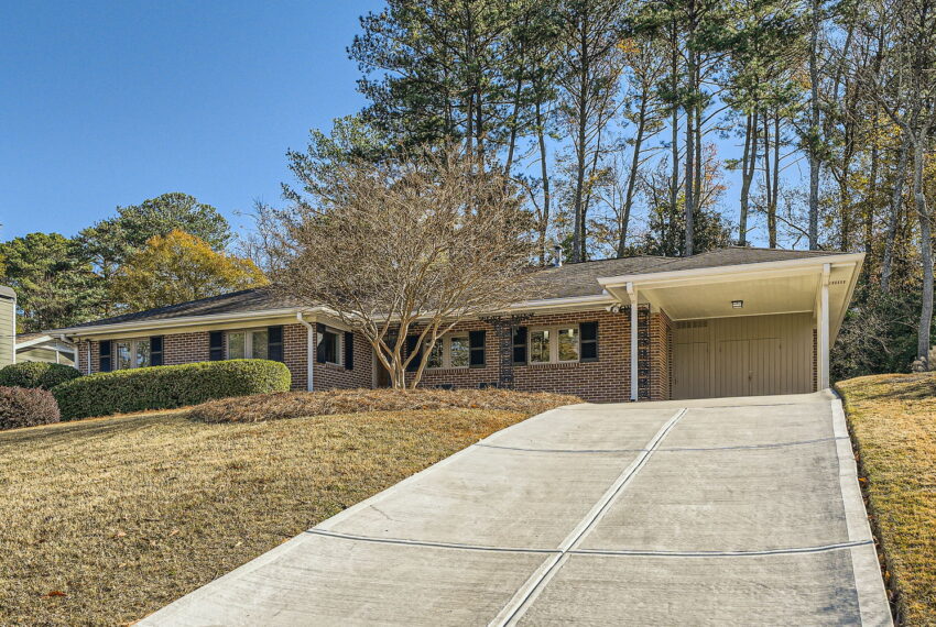 1379 Christmas Ln NE - Web Quality - 003 - 03 Exterior Front