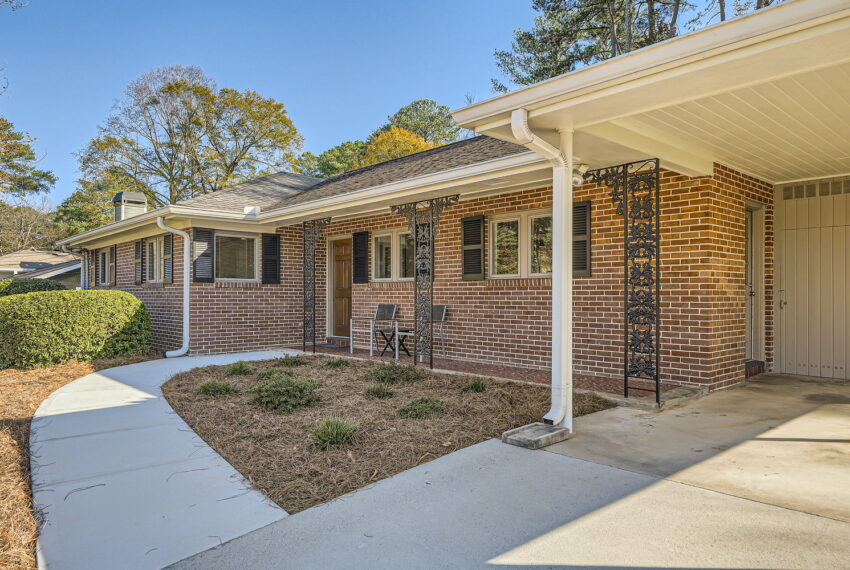 1379 Christmas Ln NE - Web Quality - 004 - 04 Exterior Front Entry