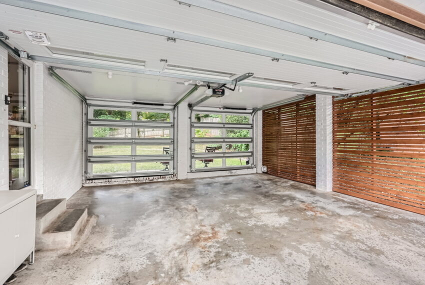 2334 Echo Hills Cir NE - Web Quality - 029 - 60 Garage Interior