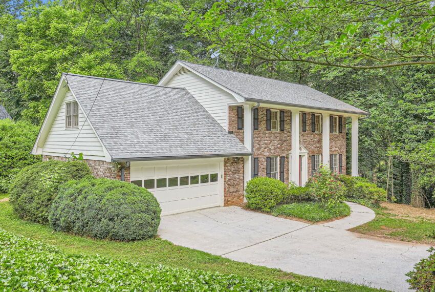 2034 Starfire Dr NE - Web Quality - 004 - 06 Exterior Front