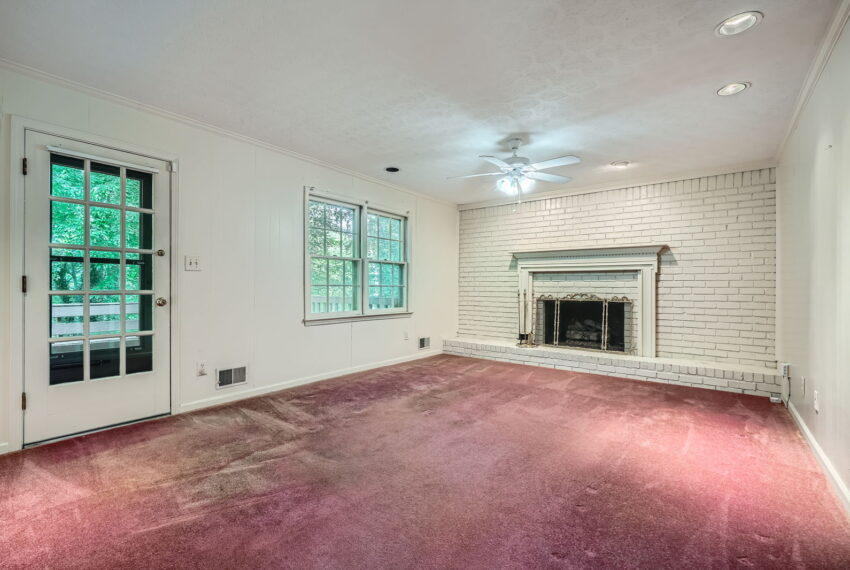 2034 Starfire Dr NE - Web Quality - 010 - 12 Living Room
