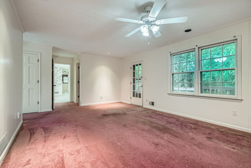 2034 Starfire Dr NE - Web Quality - 011 - 14 Living Room