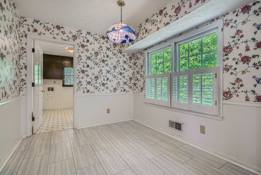 2034 Starfire Dr NE - Web Quality - 020 - 25 Breakfast Area
