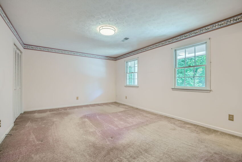 2034 Starfire Dr NE - Web Quality - 022 - 28 2nd Floor Primary Bedroom