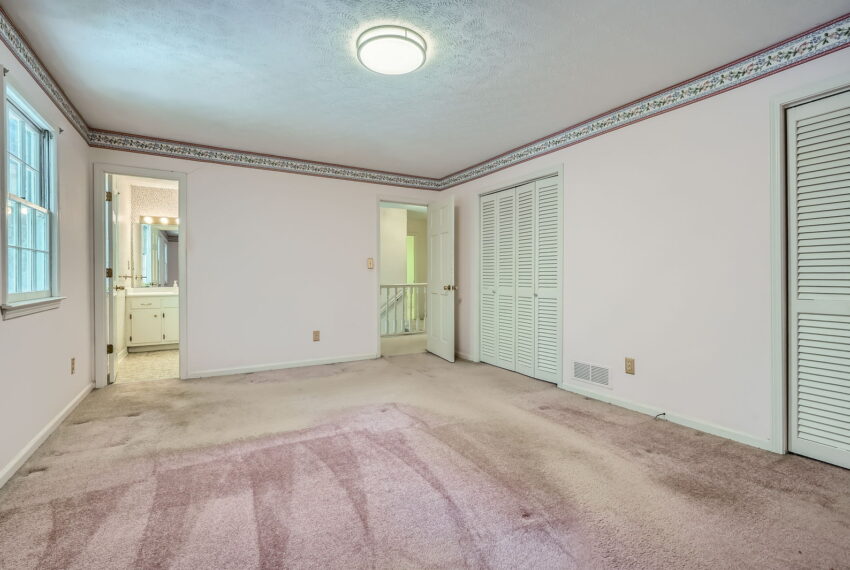 2034 Starfire Dr NE - Web Quality - 023 - 30 2nd Floor Primary Bedroom