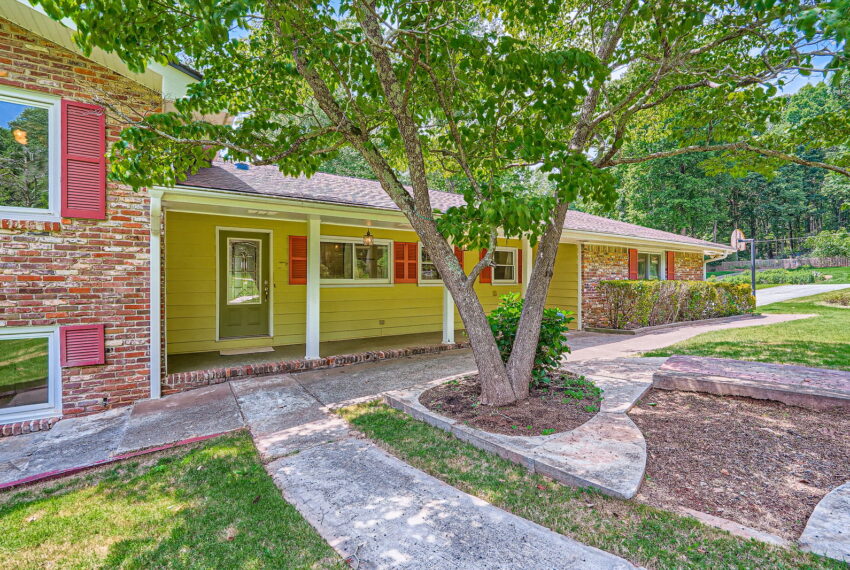 5401 Smoke Rise Dr - Web Quality - 004 - 07 Exterior Front Entry