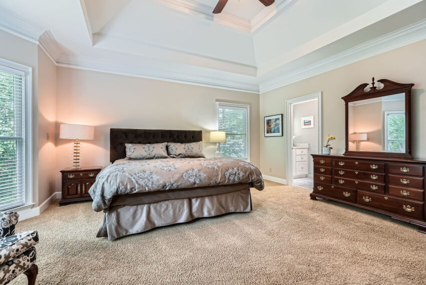 2676 Varner Dr NE - Web Quality - 026 - 32 Primary Bedroom