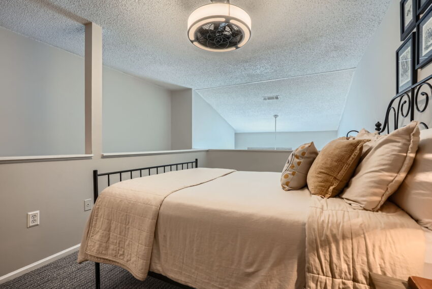 3655 Habersham Rd NE 344 - Web Quality - 028 - 43 2nd Floor Primary Bedroom