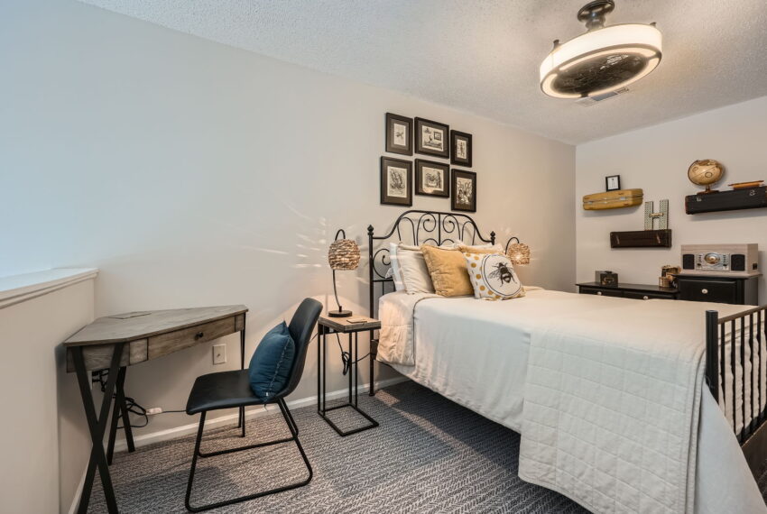 3655 Habersham Rd NE 344 - Web Quality - 029 - 44 2nd Floor Primary Bedroom