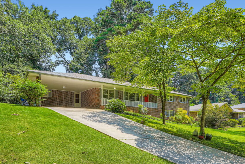 3140 Randolph Rd NE - Web Quality - 001 - 01 Exterior Front Edit