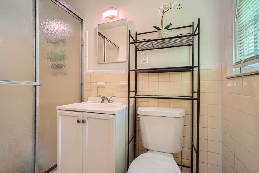3140 Randolph Rd NE - Web Quality - 025 - 38 Primary Bathroom