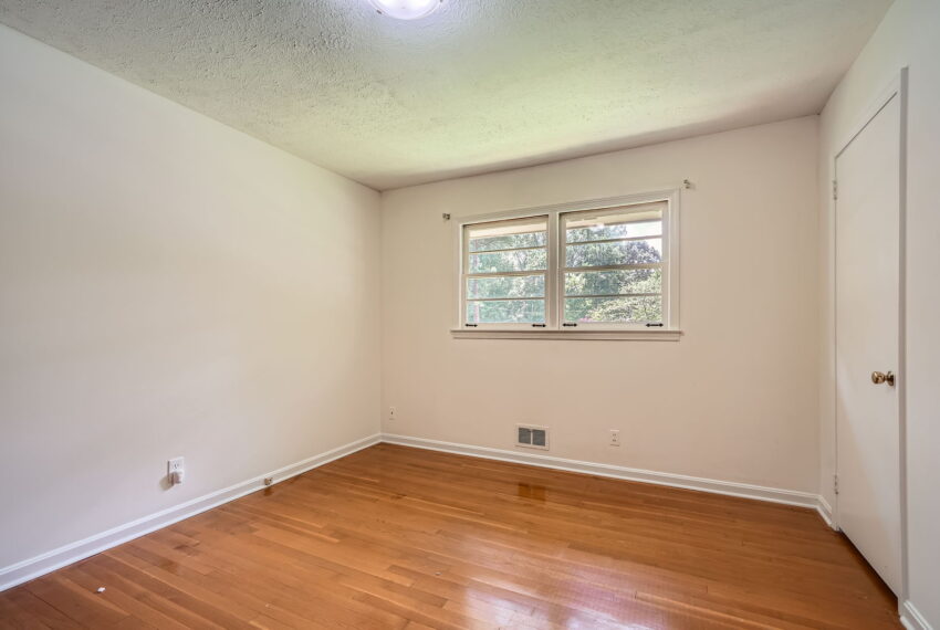 3140 Randolph Rd NE - Web Quality - 026 - 39 Bedroom