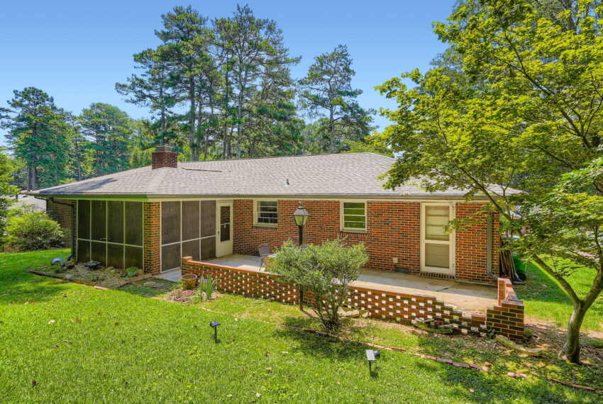 3140 Randolph Rd NE - Web Quality - 035 - 55 Exterior Rear Edit