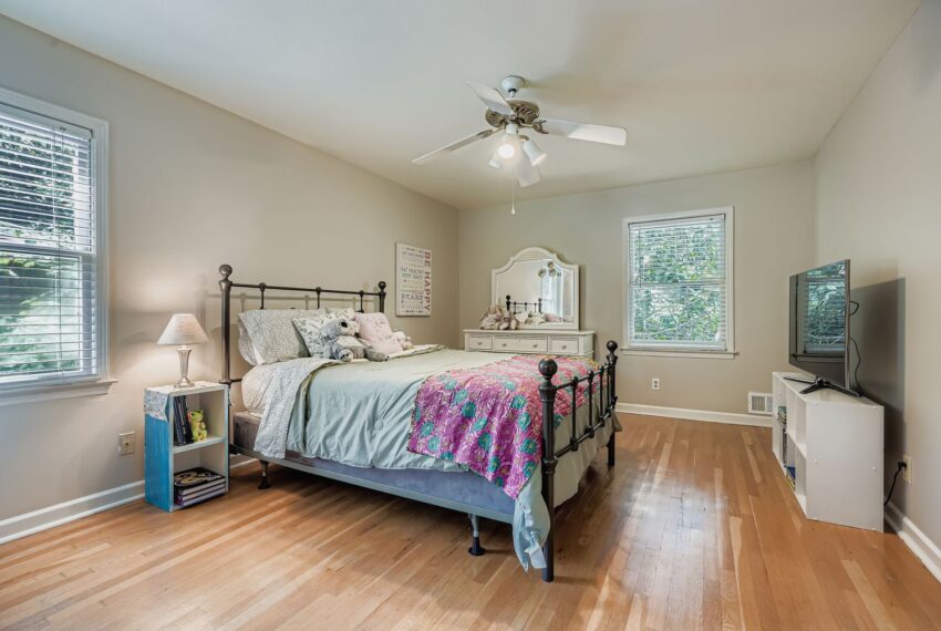 2834 Evans Woods Drive - Web Quality - 022 - 47 2nd Floor Bedroom