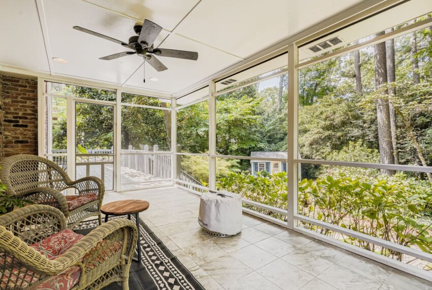 2834 Evans Woods Drive - Web Quality - 027 - 61 Sunroom