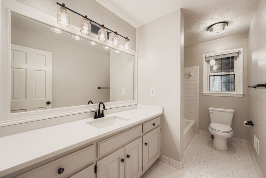 3202 Bolero Drive - Web Quality - 016 - 17 Bathroom