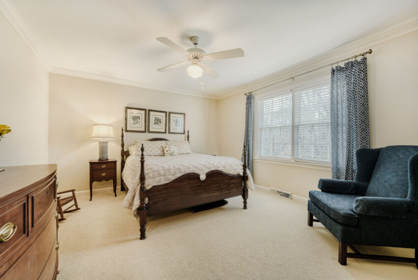 2108 Forestglade Dr - Web Quality - 023 - 19 Primary Bedroom