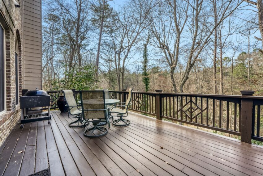 2368 Melinda Dr NE - Web Quality - 038 - 34 Exterior Rear