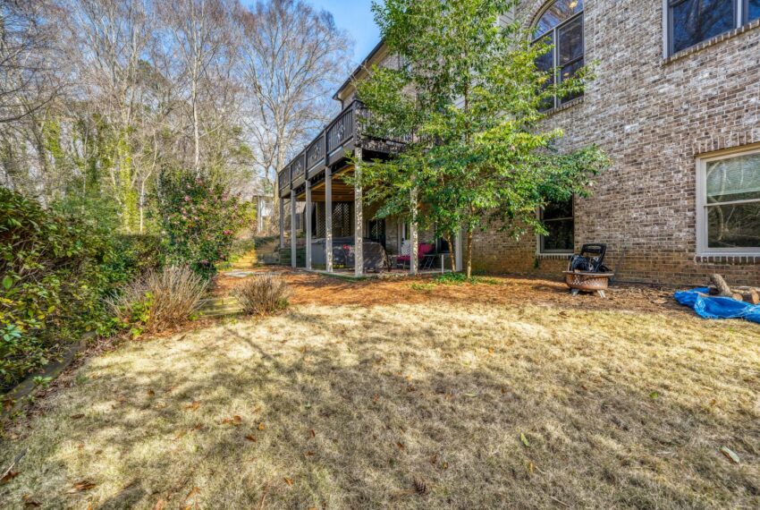 2368 Melinda Dr NE - Web Quality - 042 - 38 Exterior Rear