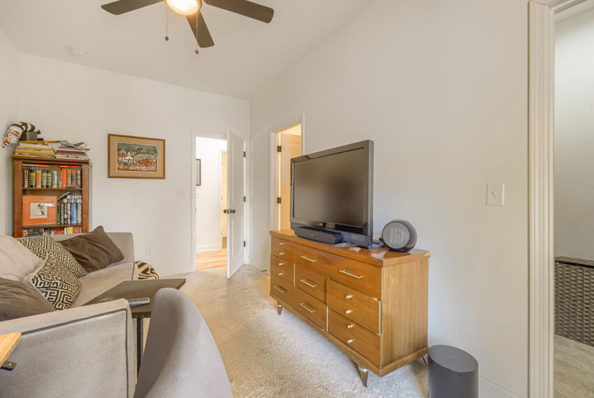 25 Stillman Street SE - Web Quality - 017 - 16 Family Room