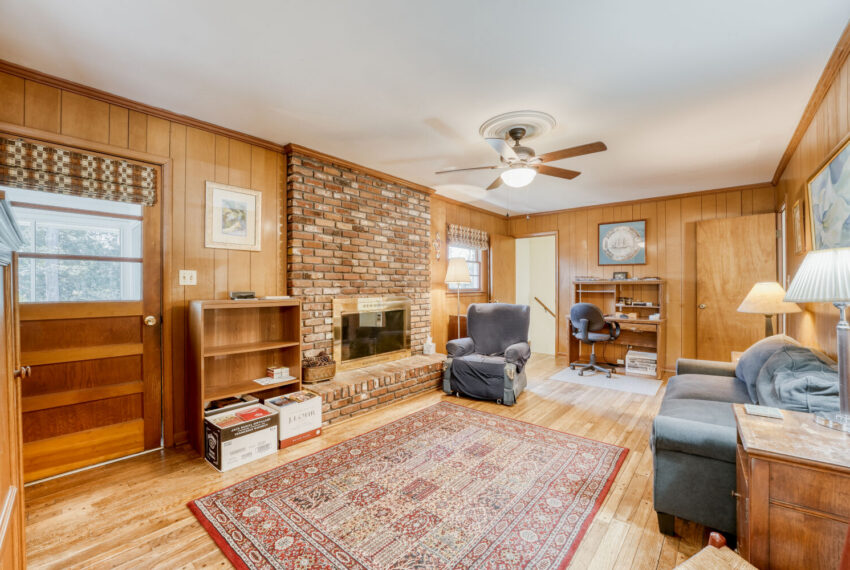 2971 Greenbrook Way ne - Web Quality - 009 - 06 Living Room