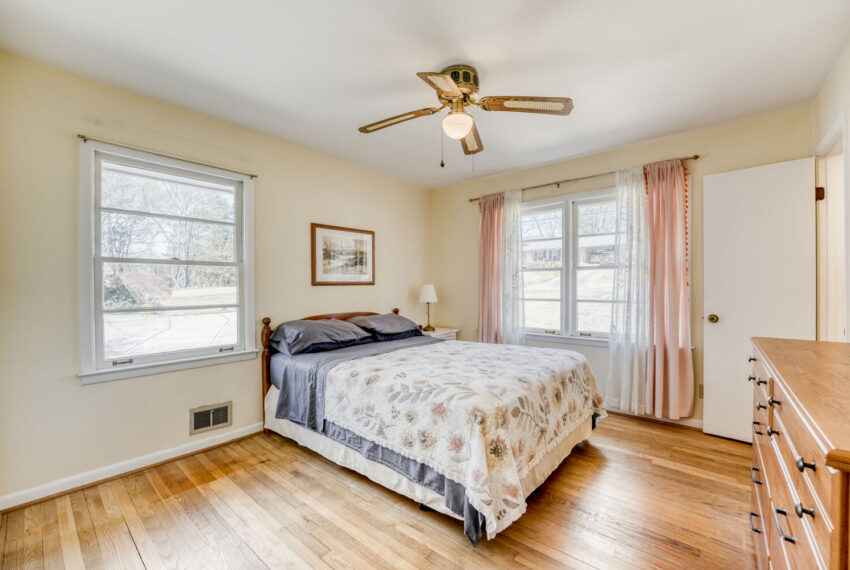 2971 Greenbrook Way ne - Web Quality - 022 - 19 Bedroom