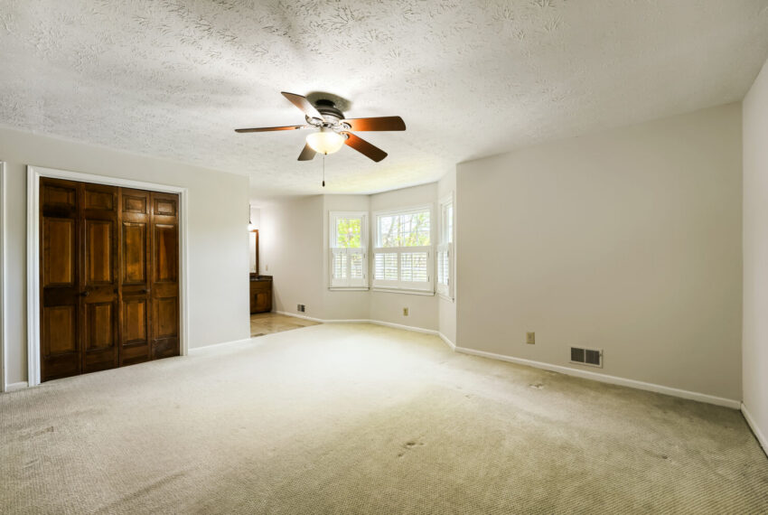 2657 Langland Ct NE - Web Quality - 021 - 18 Primary Bedroom