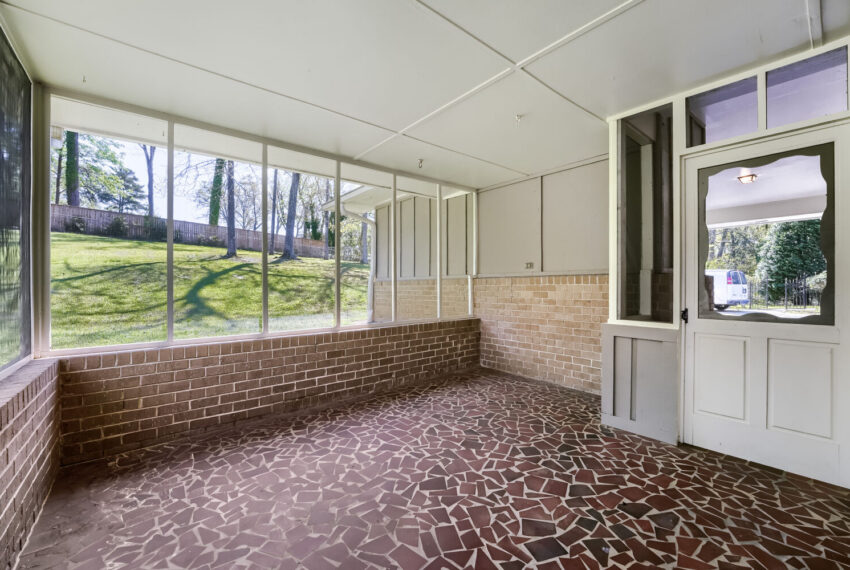 2657 Langland Ct NE - Web Quality - 025 - 22 Balcony