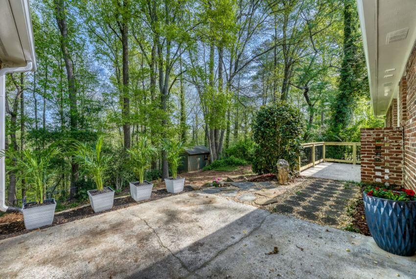 2812 Galahad Dr NE - Web Quality - 028 - 27 Exterior Rear